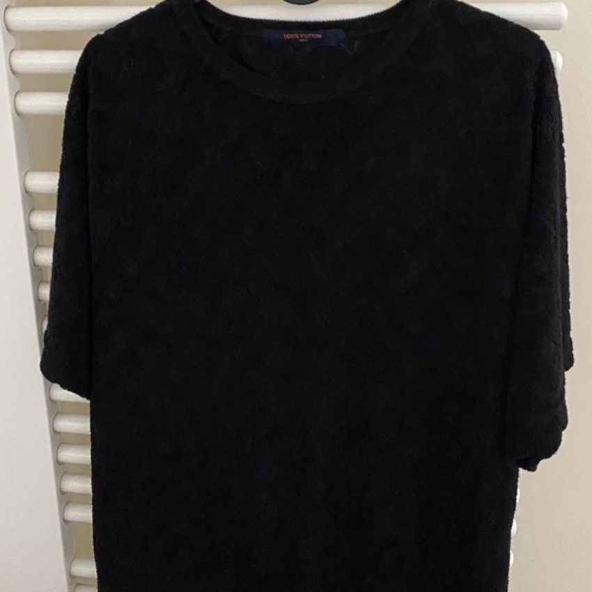 Louis Vuitton 2019 Monogram Toweling T-Shirt - Black T-Shirts, Clothing -  LOU266452
