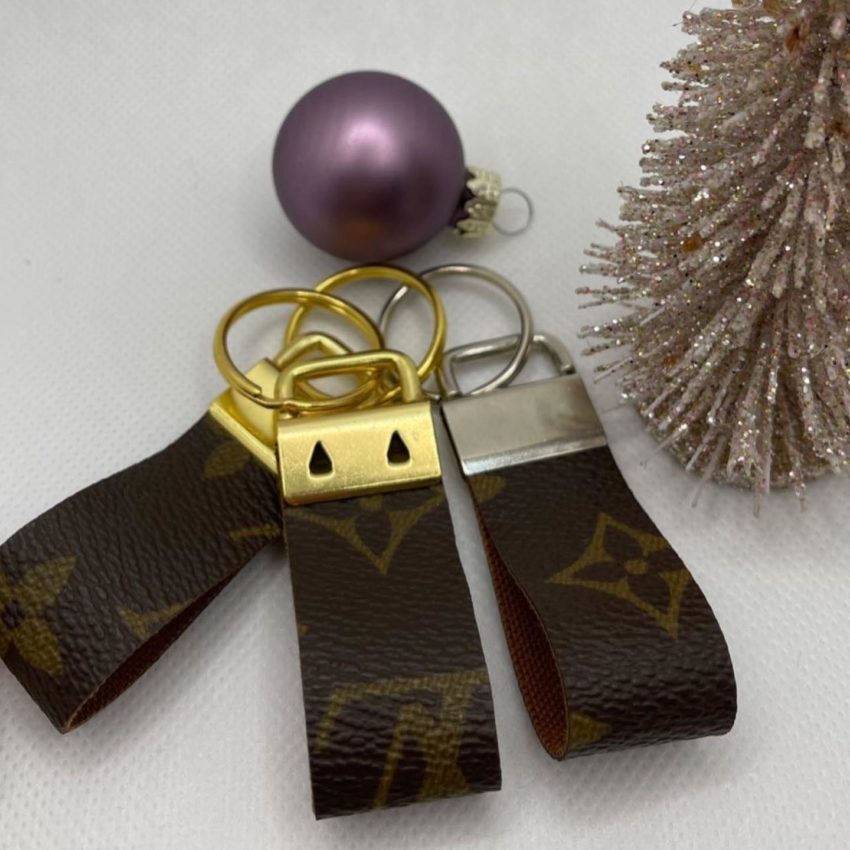 Custom Louis Vuitton Schlüsselanhänger aus originalem LV-Canvas 2cm breite  x ~5,5-6cm Länge(inkl Clip) - sorry_not_fame Mall