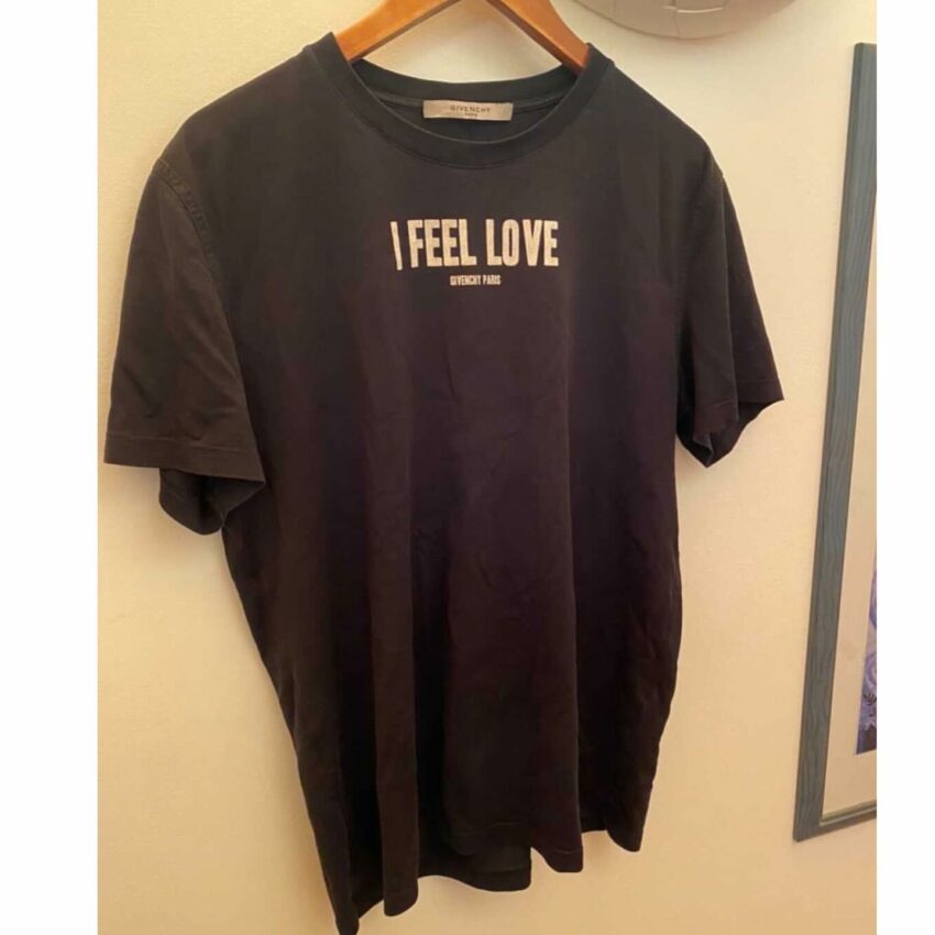 Givenchy Feel Love Shirt XL - sorry_not_fame Mall